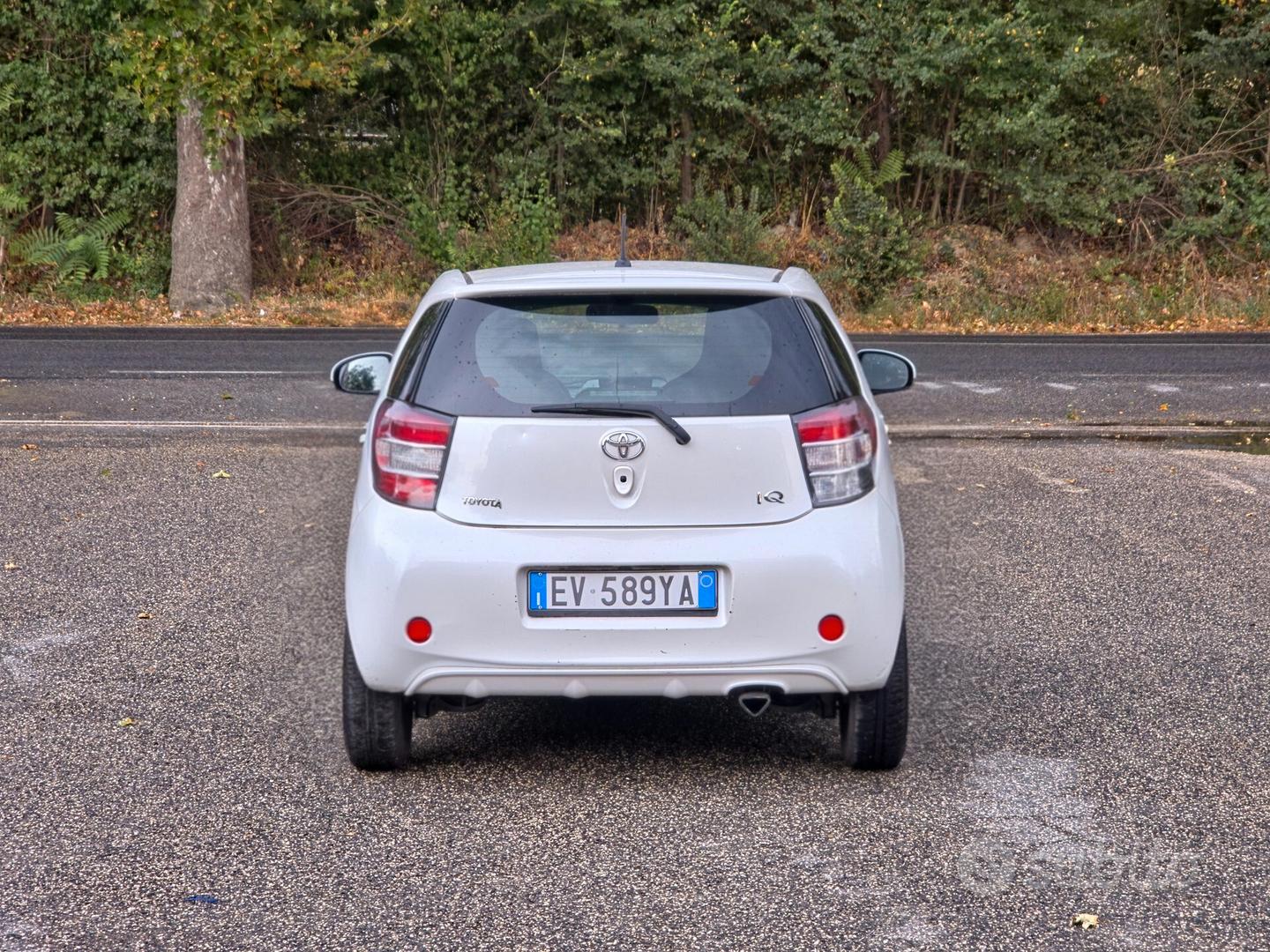 Toyota Iq 2010 photo 5