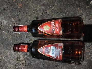 2 butiglie cacique anejo rom