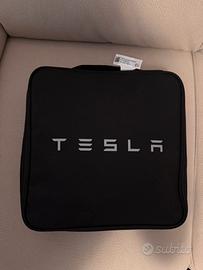 Caricatore mobile Tesla