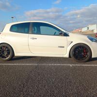 RENAULT Clio 3 rs