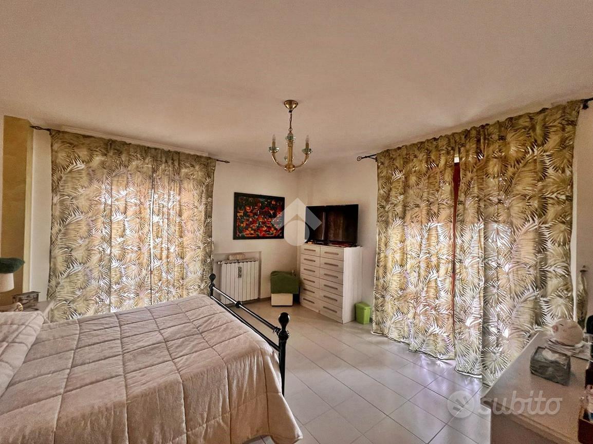 4 LOCALI A GUALDO TADINO - Vista 6