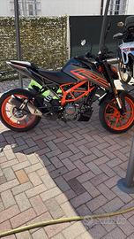 KTM duke 125
