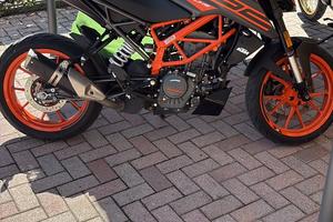 KTM duke 125