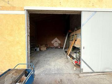 MAGAZZINO A SAN GIORGIO DELLE PERTICHE
