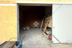 MAGAZZINO A SAN GIORGIO DELLE PERTICHE