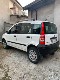 Fiat Panda 4x4 1.3MJT con GANCIO TRAINO
