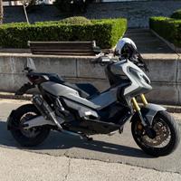 Xadv 750 top