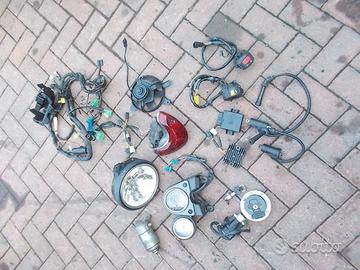 SV 650 01: forcella cerchio faro chiavi pinza