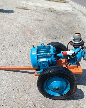 pompa marca Landini avente motore elettrico