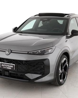 VOLKSWAGEN T-Roc 1.5 etsi R-Line 150cv dsg