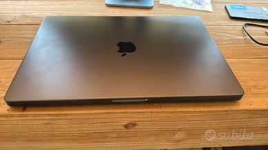 MacBook Pro 16 M3 Pro  RAM 36Gb, SSD 512Gb Ex-Demo