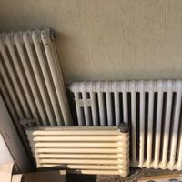 Termosifoni/radiatori in ferro usati