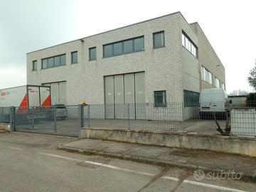 VIGARANO P. Capannone vicinanze zona P.M.I