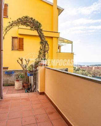 Appartamento indipendente con terrazza vista mare