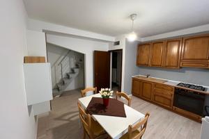 Castelvetro con due camere da letto e posto auto