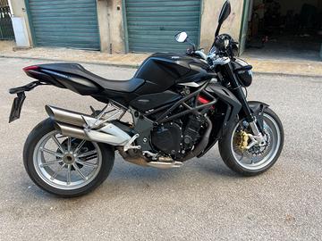 MV-AGUSTA-BRUTALE-1090R-KM-5808-COME-NUOVA