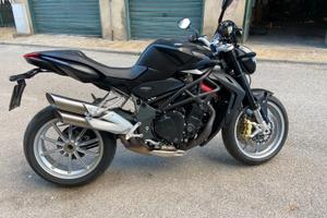 MV-AGUSTA-BRUTALE-1090R-KM-5808-COME-NUOVA