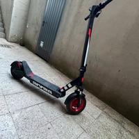 Monopattino elettrico Aprilia eSR2