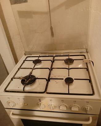 cucina a gas con forno elettrico 