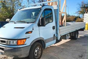 Furgone usato - pronto all'uso