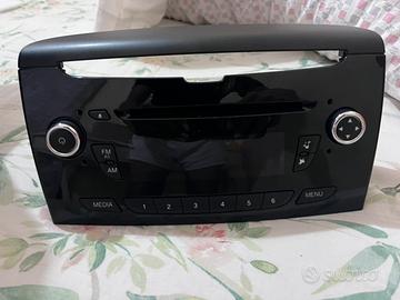 Stereo lancia y 2013
