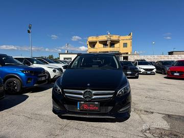 MERCEDES-BENZ B 180 d Premium