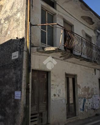 CASA INDIPENDENTE A CERVINO
