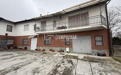 CASCINA SEMINDIPENDENTE