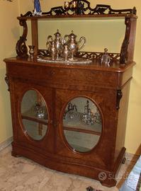 Mobile antico vetrinetta noce restaurato