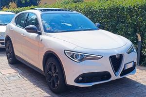 Alfa Romeo Stelvio Q4 210 C Executive/veloce 09/17