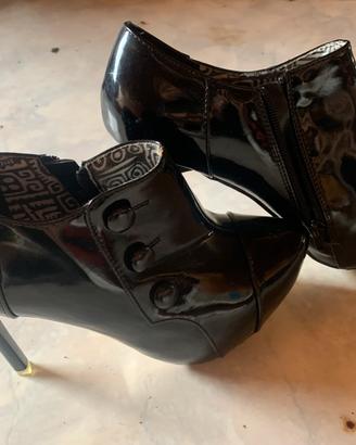 Scarpe vernice