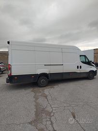 IVECO Daily 35S17V 3.0 HPT PLM-TA Furgone

