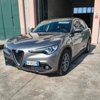 Alfa Romeo Stelvio 2.2 Turbodiesel 160 CV AT8 RWD 