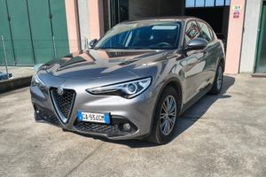Alfa Romeo Stelvio 2.2 Turbodiesel 160 CV AT8 RWD 