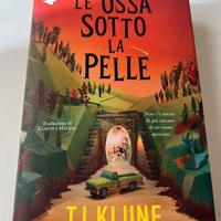 Libro TJ Klune Le ossa sotto la pelle Nuovo