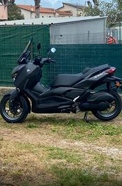 Scooter XMAX