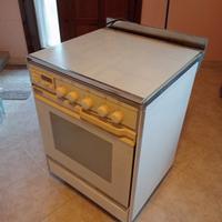 Fornelli a gas +forno(Tecnogas)