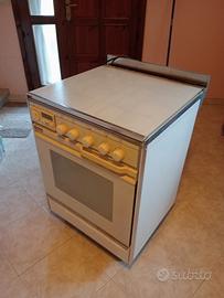 Fornelli a gas +forno(Tecnogas)