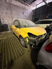 Opel Adam 1.2 70 CV