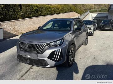 PEUGEOT 2008 PureTech 100 S&S Allure