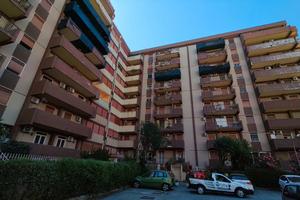 Pressi Orsa Maggiore mq 140 con Posti Auto