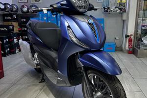 Piaggio Beverly 300 i.e. 310 my 2026 new color blu