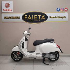 Vespa GTS 300 - 2012