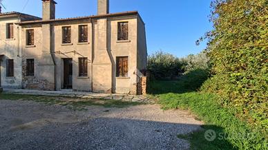RUSTICO A OCCHIOBELLO