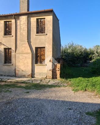 RUSTICO A OCCHIOBELLO