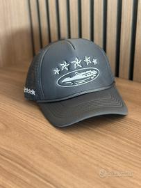 Cappellino Corteiz con visiera