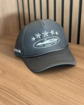 Cappellino Corteiz con visiera