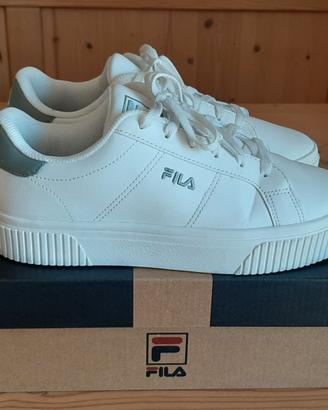 Snickers Fila Panache