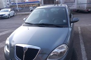 Lancia Ypsilon 2008 1.4 con 102.800 km