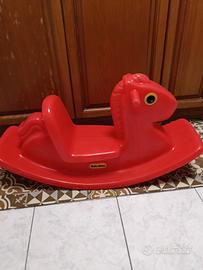 Cavallo a dondolo